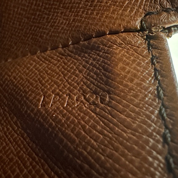 Authentic LOUIS VUITTON Monogram Saint Cloud MM Shoulder Bag Stunning Condition - Picture 5 of 16